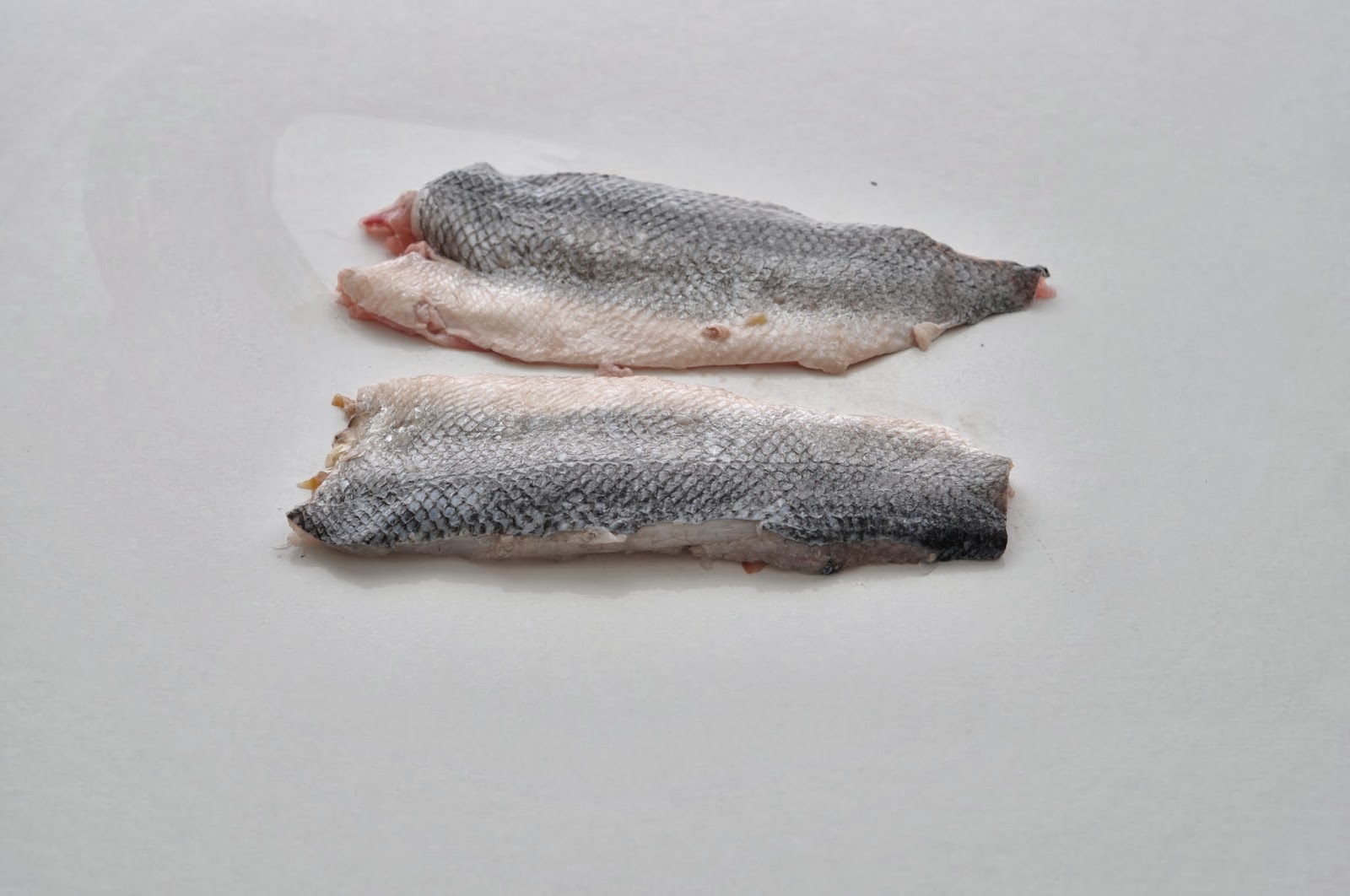 Simple Food: Sea Bass, How to Prepare For Pan Frying