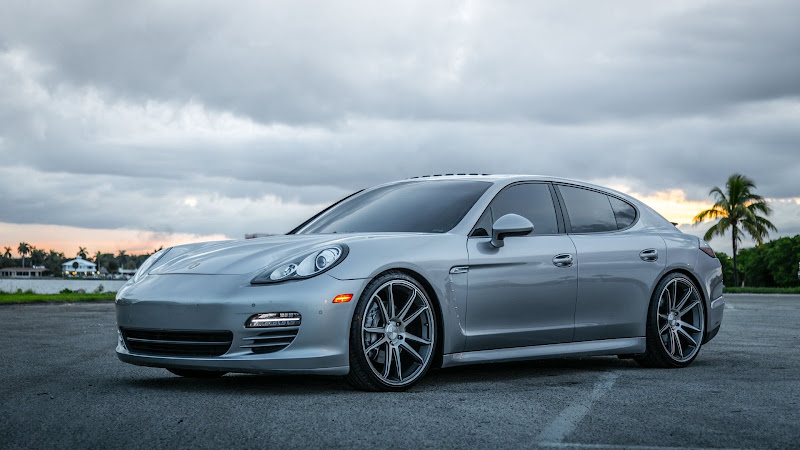 Porsche Panamera HD