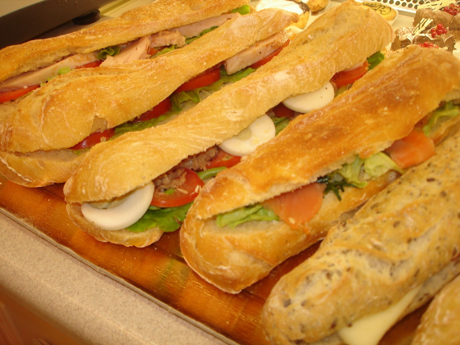 baguette france sandwiches french munch box famous sandwich why so baguettes put way lunch