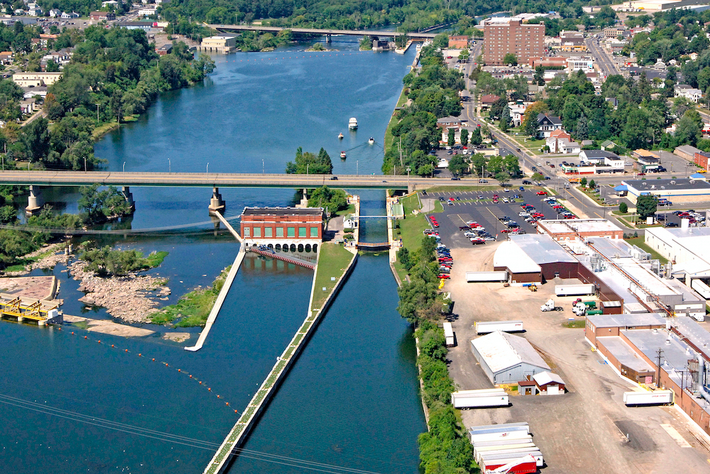 Life in the Slow Lane (The Pearl): Aug. 10 - The Oswego Canal