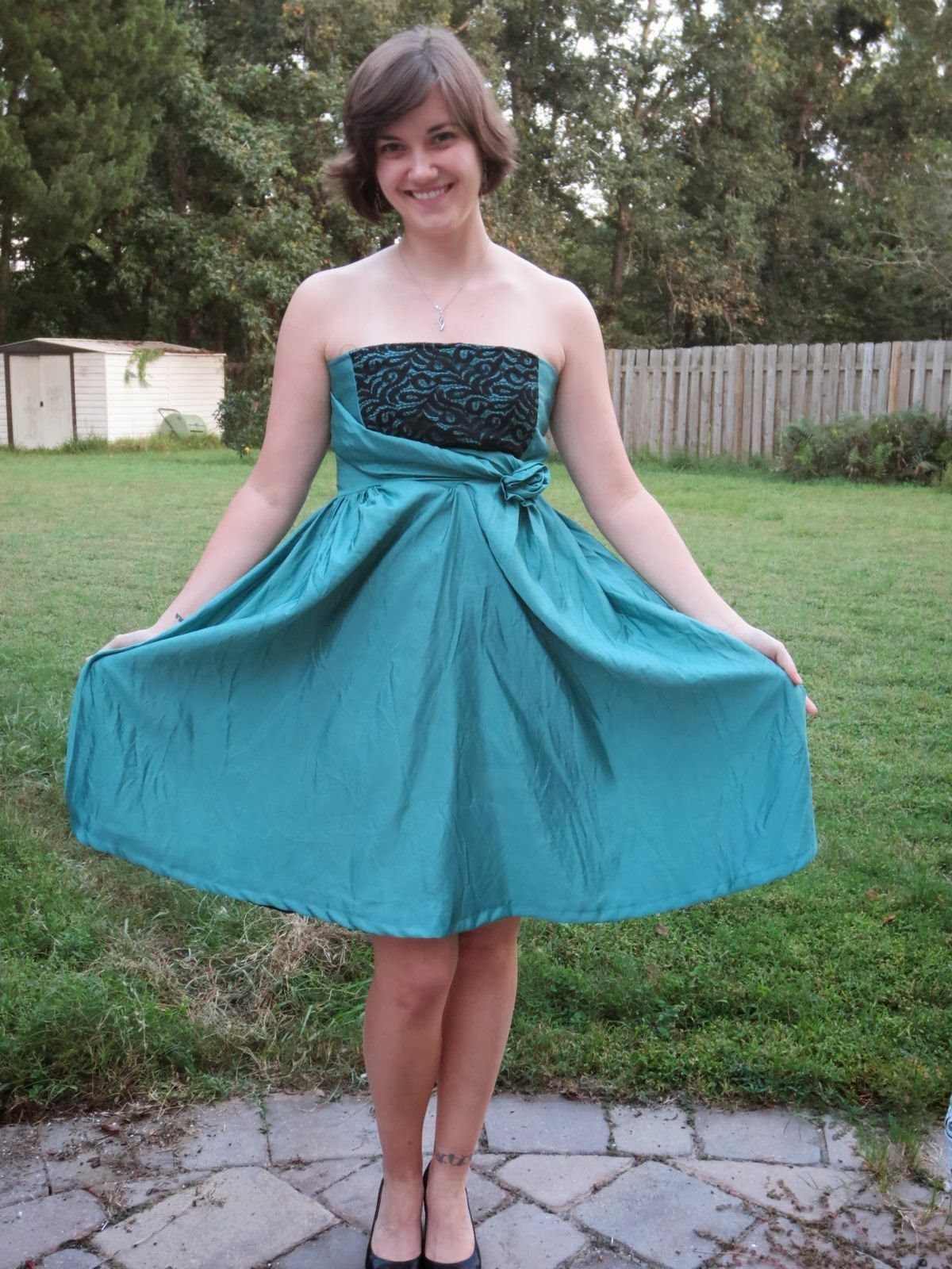 Stylish Sheets: Seal the Teal: Poufy to Spiffy Homecoming Dress Refashion