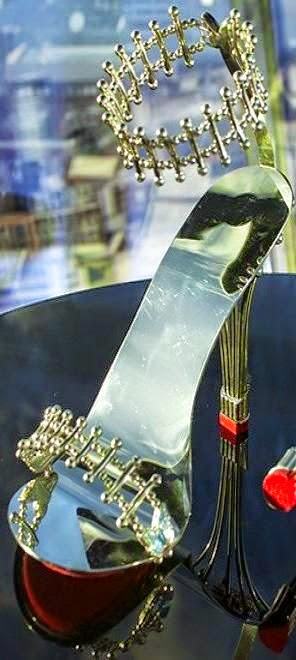 Attractive Fashion: Luxurious Stilettos