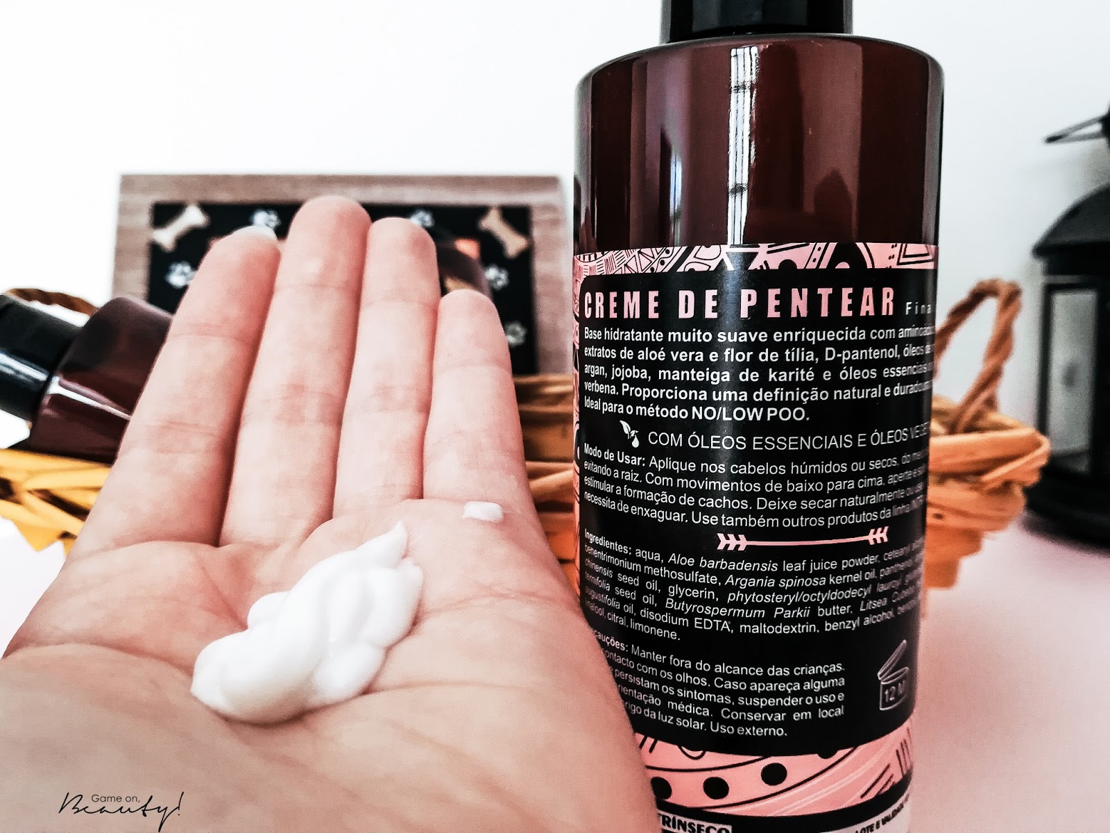 Intrínseco - marca de produtos capilares vegana para cacheadas