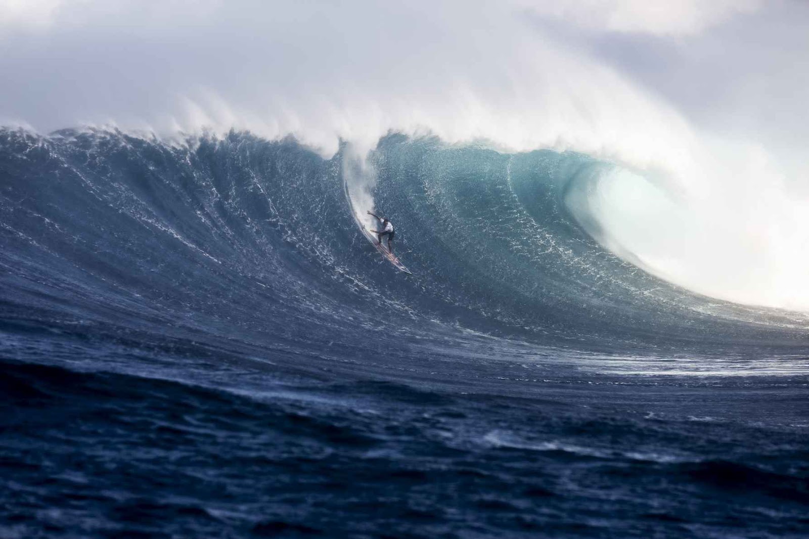 Highlights from an epic day at the cbdMD Jaws Big Wave Championships