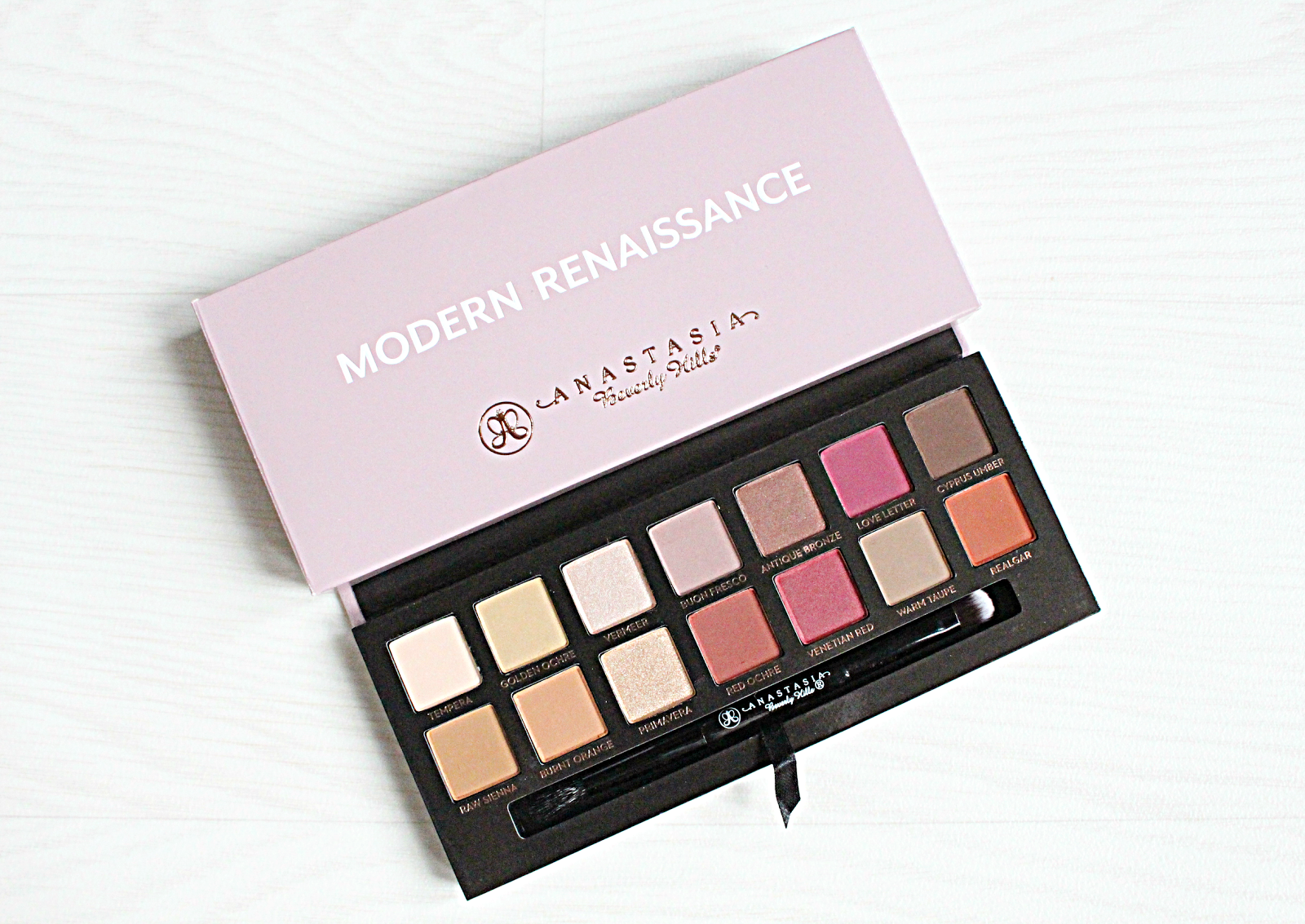 ABH Soft Glam Palette First Impressions + Tutorial 