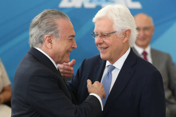 BRASIL: PGR pede arquivamento de denúncia contra Moreira Franco