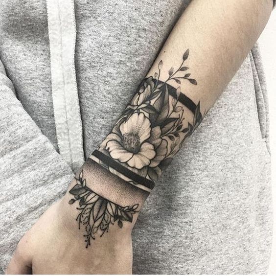 Tatuagens femininas de flores Tatuagens femininas de flores
