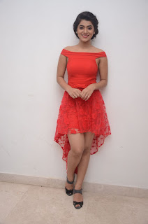 yamini bhaskar latest photos yamini bhaskar latest photos
