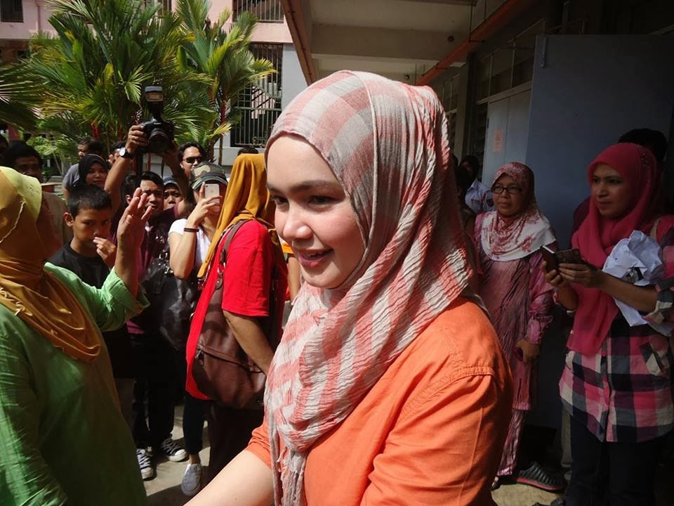 Gambar Rumah Dato Siti Nurhaliza : 13 Gambar Persandingan Datuk K