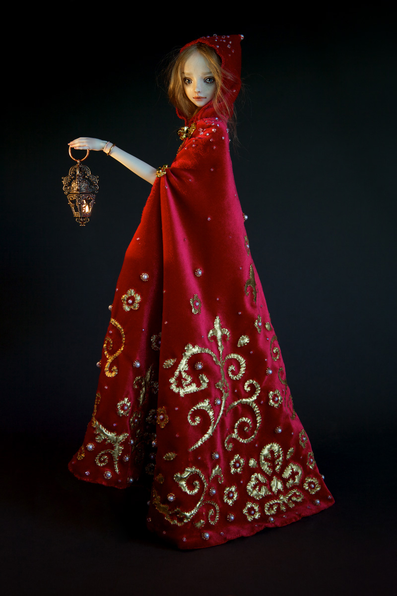The Glass Character: Naked as a doll