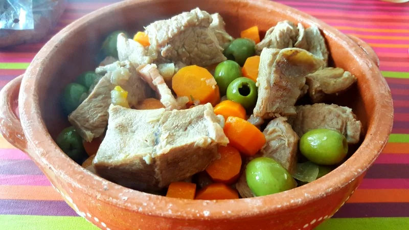 La cuisine & Claudine: Veau aux olives, comme en Corse "Tianu di vitellu"