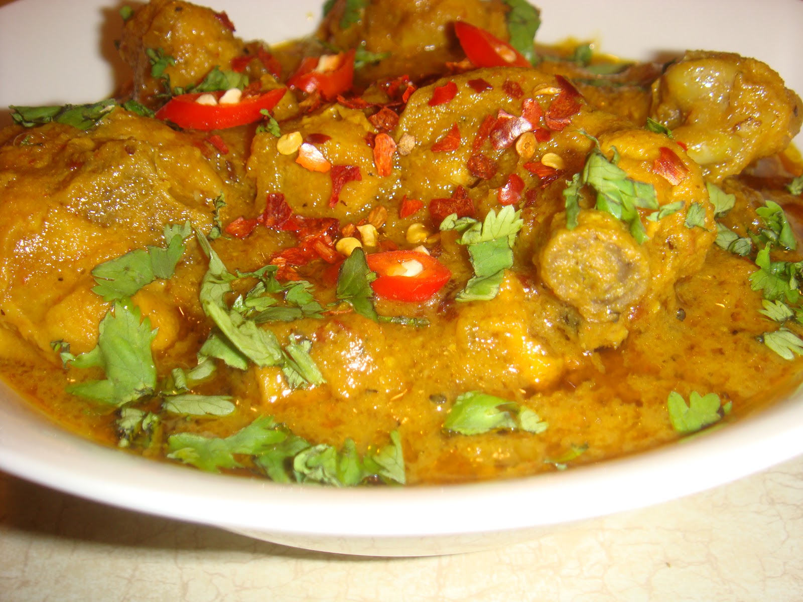 Subhra's Kitchen Chicken in Coriander & Red pepper Sauce