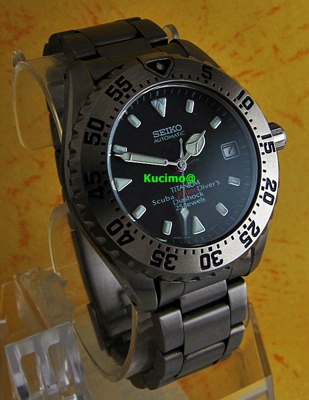 seiko titanium diver automatic
