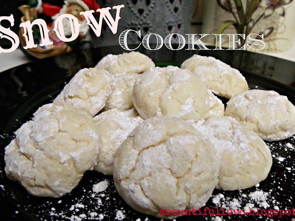 12 Days of Christmas yummies and treats : Snow Cookies