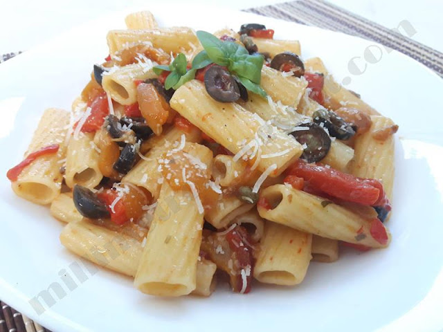 Rigatoni con filetti di peperoni