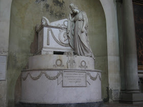 The tomb of Vittorio Alfieri in the Basilica of Santa Croce in Florence was sculpted by Antonio Canova