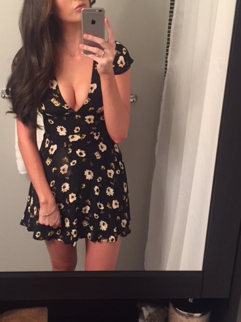 One of my all time favorite dresses. Brunette, boobs, dress, flowers, floral, pretty, model, aritiza