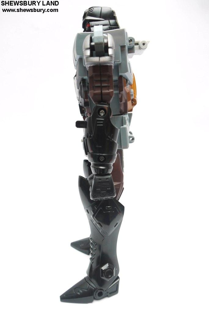 darth vader robot toy