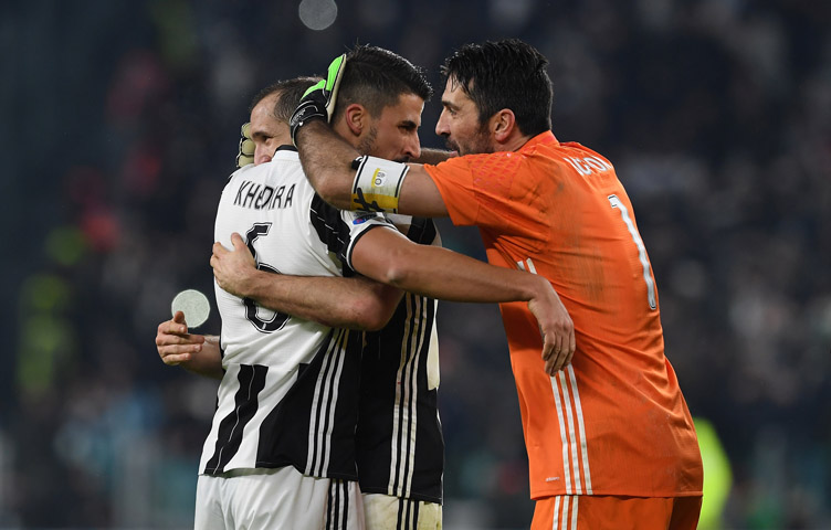 Khedira: "Buffon je veliki sportista, živuća legenda" Khedira: "Buffon je veliki sportista, živuća legenda"