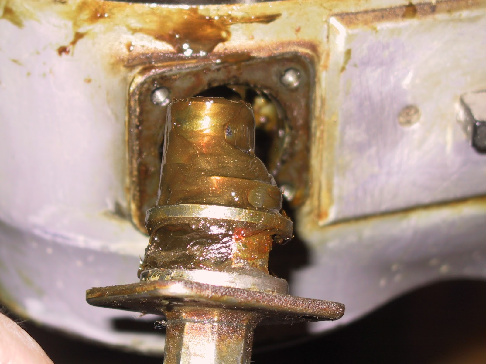 Hobart A200 Overhaul Removing the Transmission Shifter