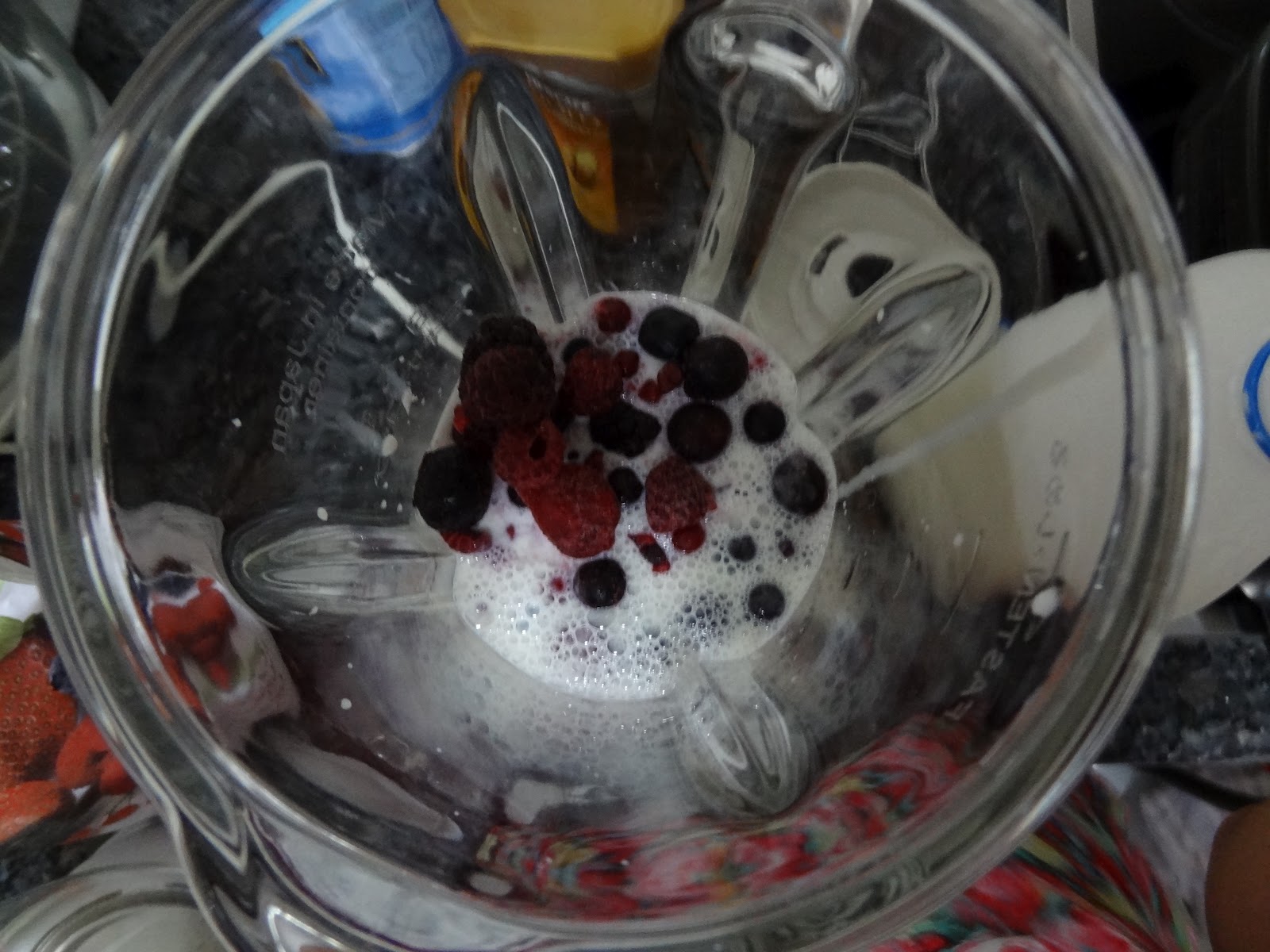 THE IMPULSIVE DIARIES Costco + Mixed Berries Smoothie Recipe