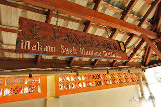 makam maulana malik ibrahim gresik