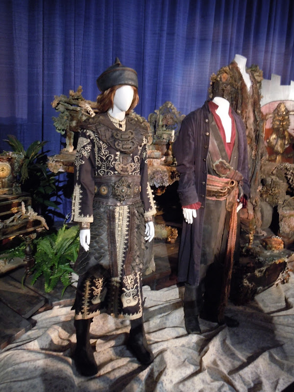 Pirates of the Caribbean 3 movie costumes