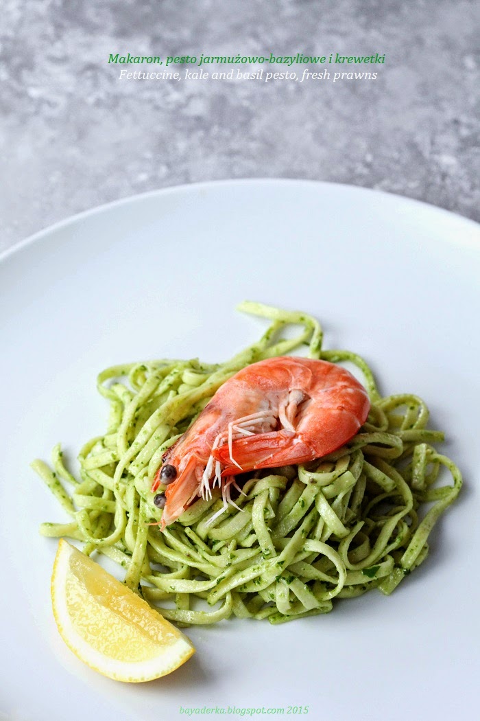 Fettuccine z pesto i krewetkami