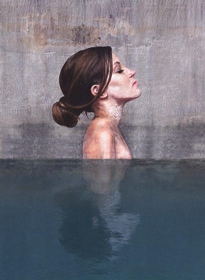 Artist Paints Murals of Women While Floating on a Surfboard Artist Paints Murals of Women While Floating on a Surfboard