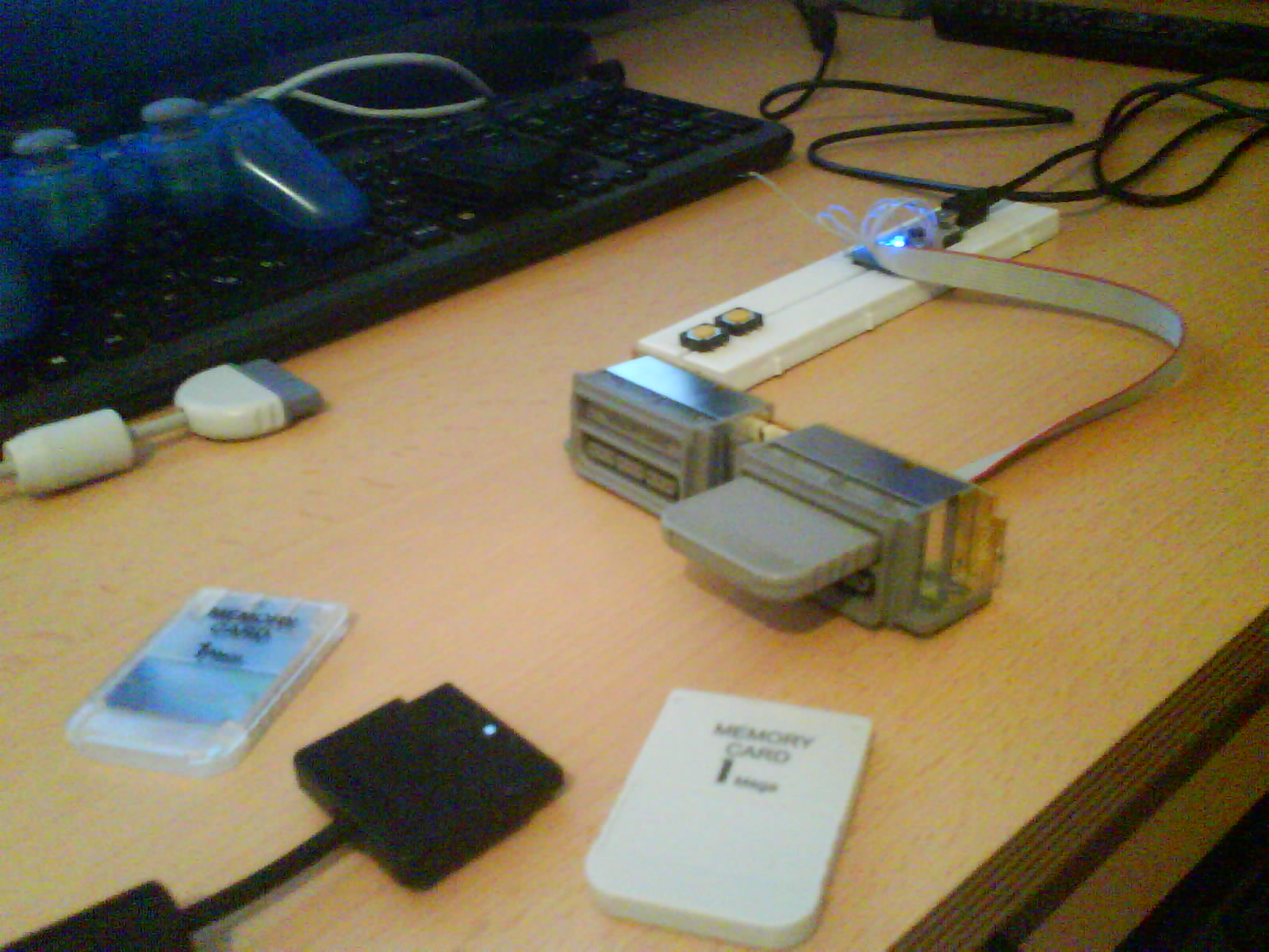 Флешка на пс 2. USB ps2 Memory Card Adapter. Ps3 Memory Card Adapter. Ps2 SD Card. Mx4sio ps2.
