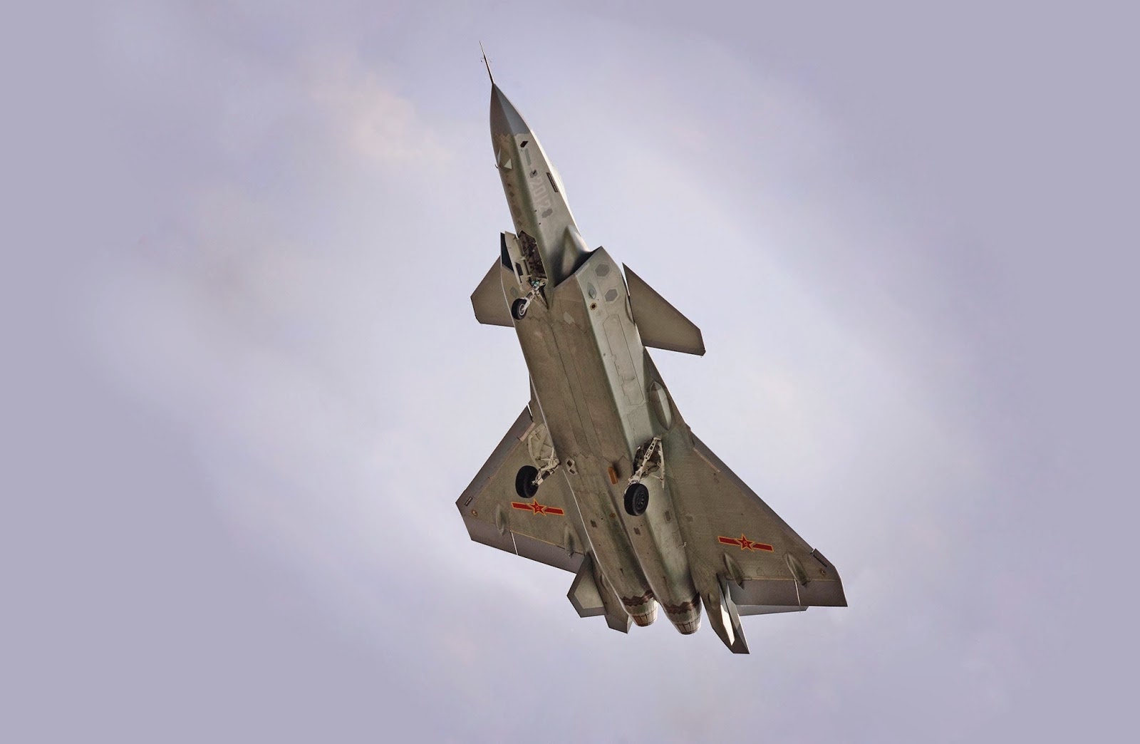 Amazing Image of Chinese J20 Mighty Dragon Stealth Fighter Jet