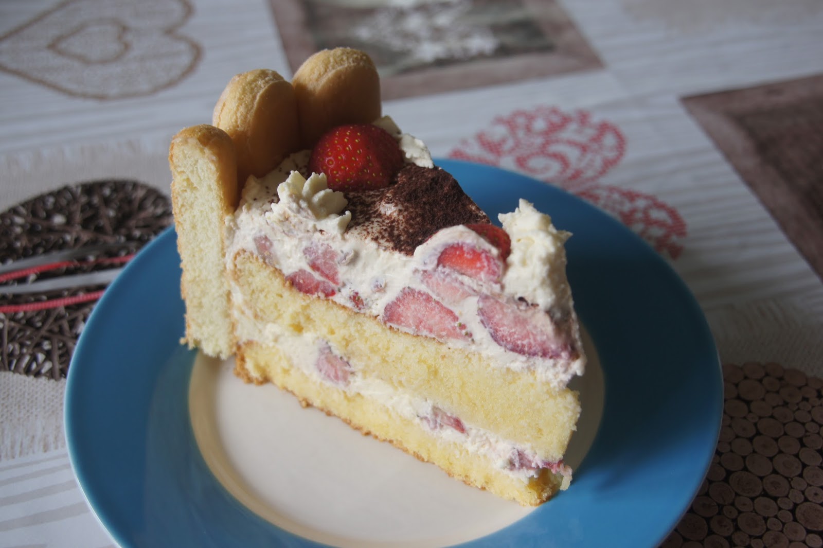 Dorftörtchen: Erdbeer-Tiramisu-Torte