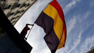 Condenan a un Ayuntamiento valenciano por exhibir la bandera republicana Bandera, valencia, ayuntamiento, republicana, republica
