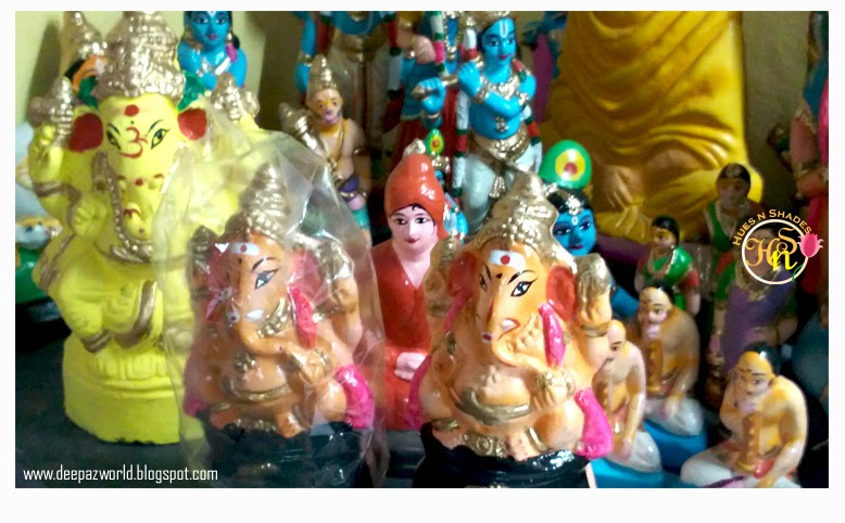 Hanuman&SwamiVivekananda-hiding-behind-Ganeshas-HnS