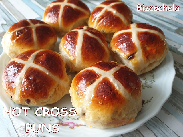 HOT CROSS BUNS: BOLLOS DE PASCUA INGLESES