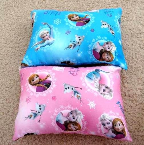 BongBongIdea FROZEN ELSA ANNA MINI SOFT PILLOW 21 x 31 CM
