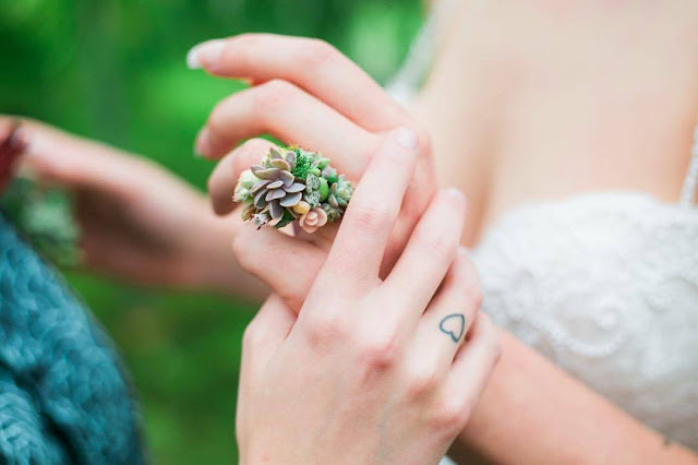 Oh, by the way...: Botanical Jewelry by Arozona