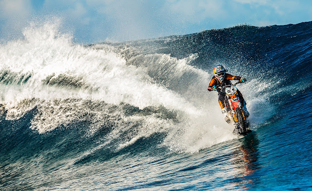 Robbie Maddison Video Motor Berjalan di Atas Air yang Bikin Kamu Tercengang