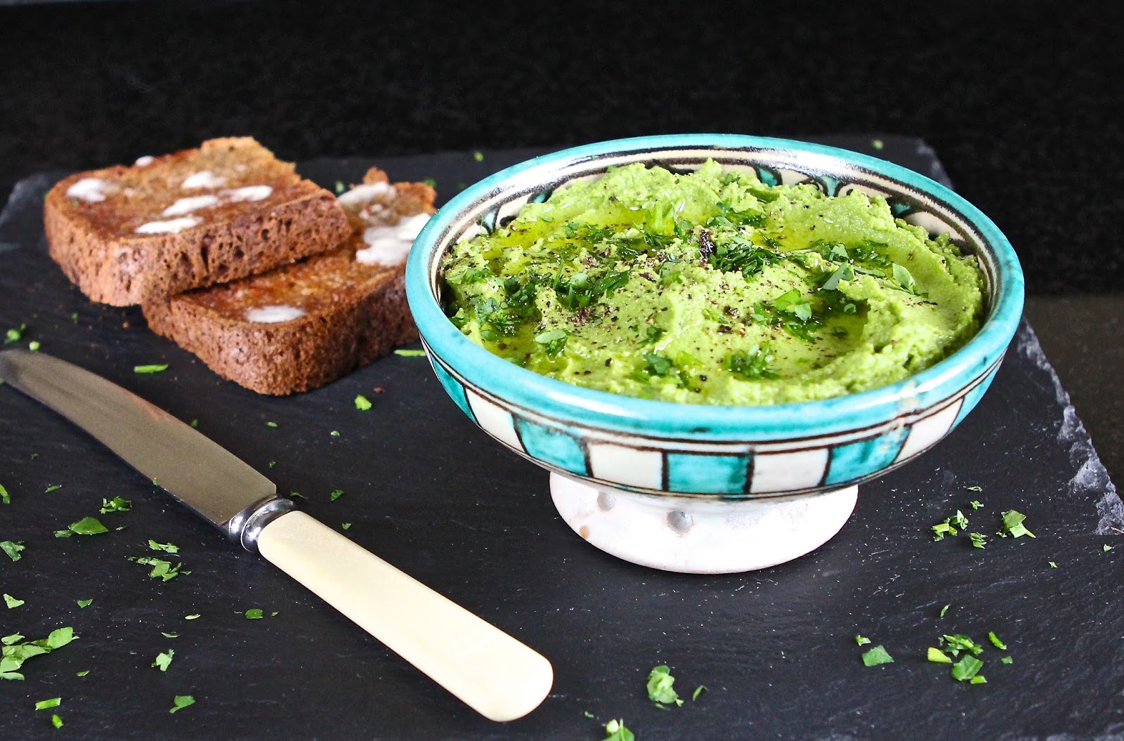 Gluten Free Alchemist IronRich Spinach & Parsley Green Houmous