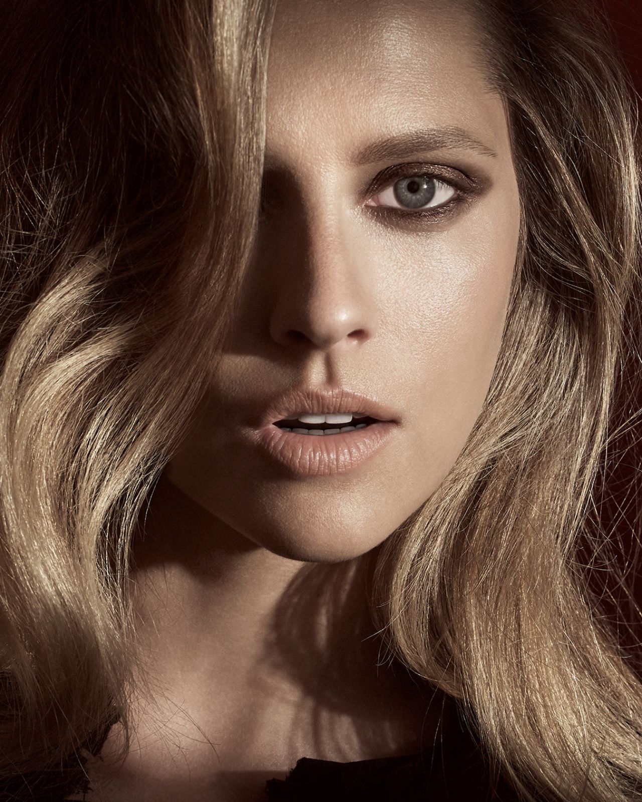 About Fashion Magazine About Fashion Magazine