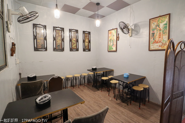 清食堂養生蔬食百匯|台中南區素食吃到飽只要250元|懷舊風用餐區 清食堂養生蔬食百匯|台中南區素食吃到飽只要250元|懷舊風用餐區