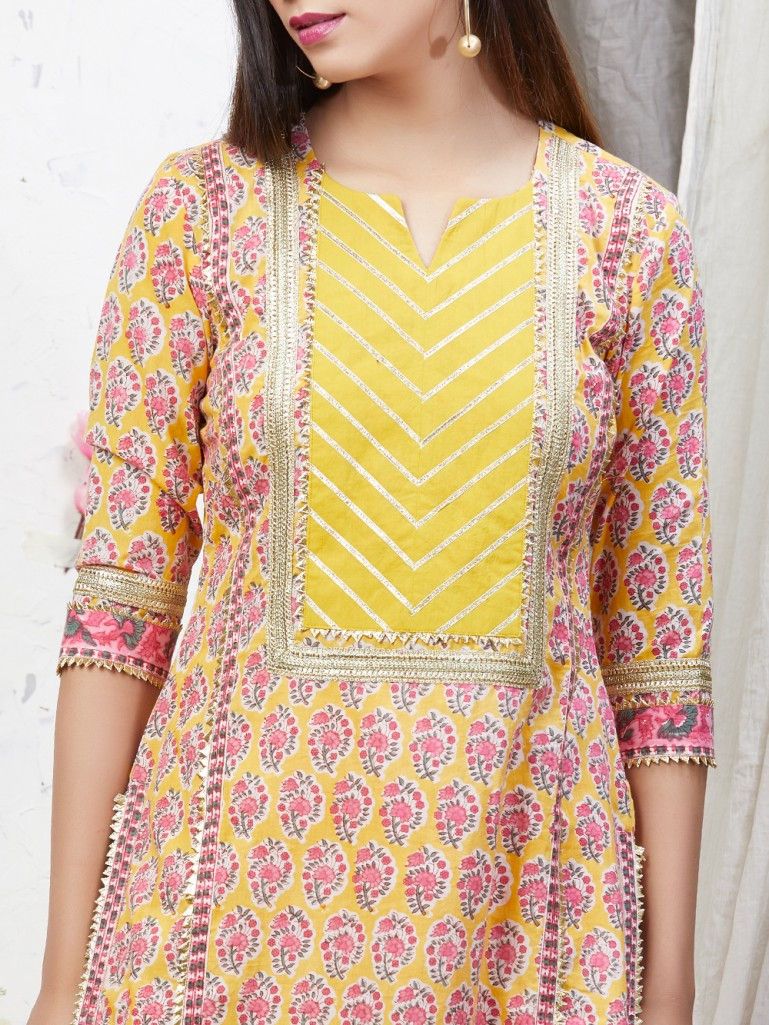 churidar collar neck stitching