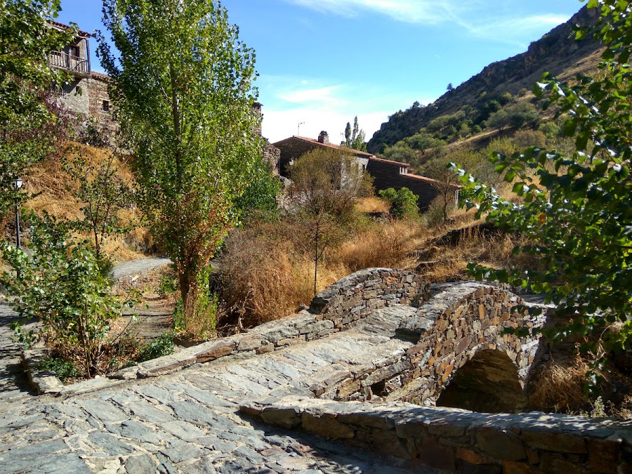 Patones_de_arriba_puente_piedra