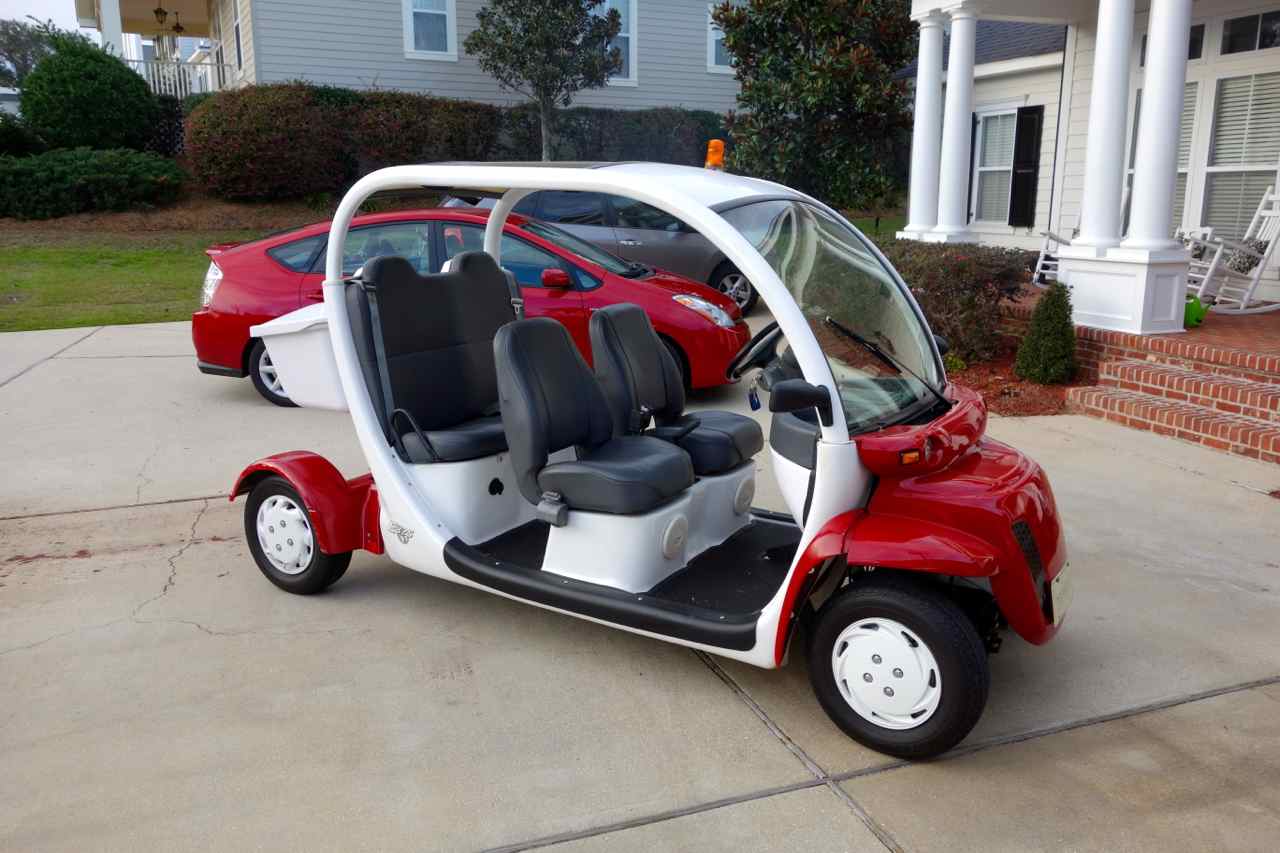 Florida Coal Cracker Chronicles: The GEM Electric Car - I Drove One Today