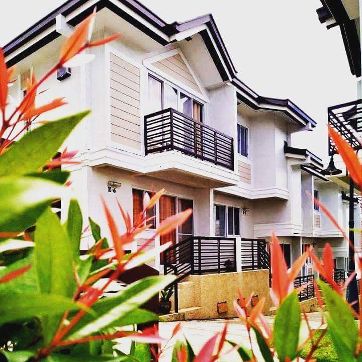Ideal Properties Ph TAGAYTAY HAMPTON VILLAS