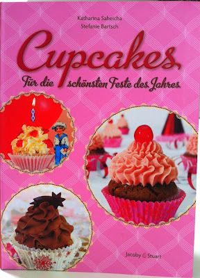 Lavendel-Cupcakes, Rotwein-Schoko-Cupcakes mit Erdbeercrème, Käsekuchen-Cupcakes  | Arthurs Tochter kocht. Der Blog für Food, Wine, Travel & Love von Astrid Paul
