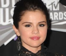 Selena Gómez conducirá los premios MTV Europa