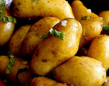 طريقة عمل البطاطا المسلوقة مع النعناع