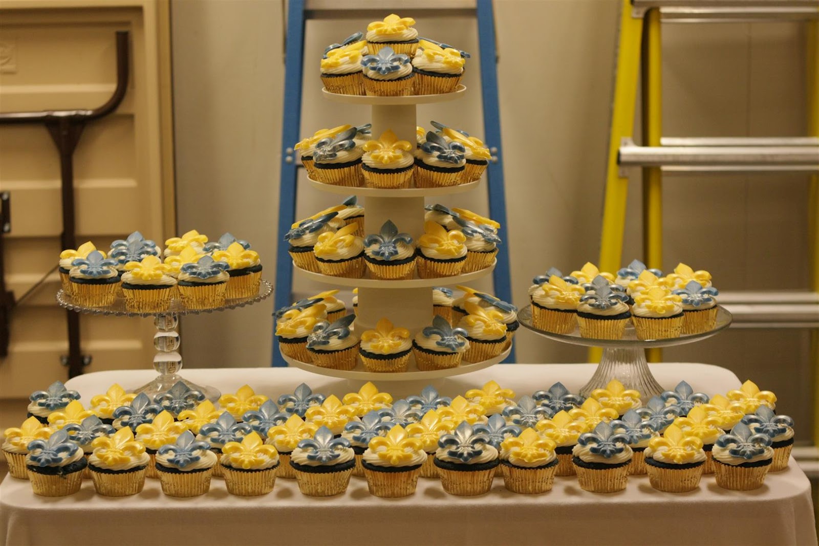 patty-cakes-bakery-blue-and-gold-banquet