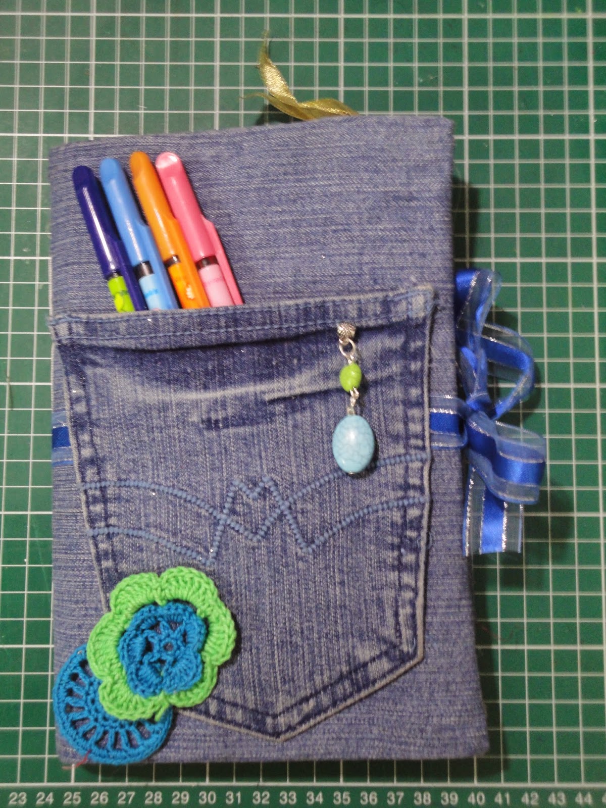 Fifty shades of Arts and Crafts: Three fun to make upcycled journals ...